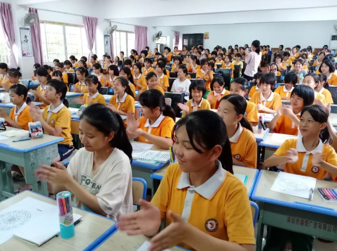 小孩厌学咋办？了解教育机构培养专注力的策略